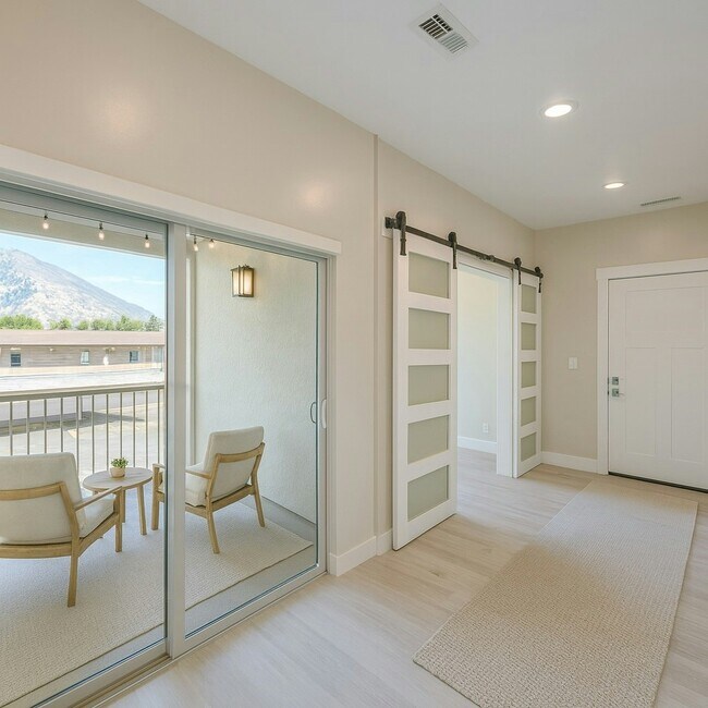 Building Photo - 67 S Main St