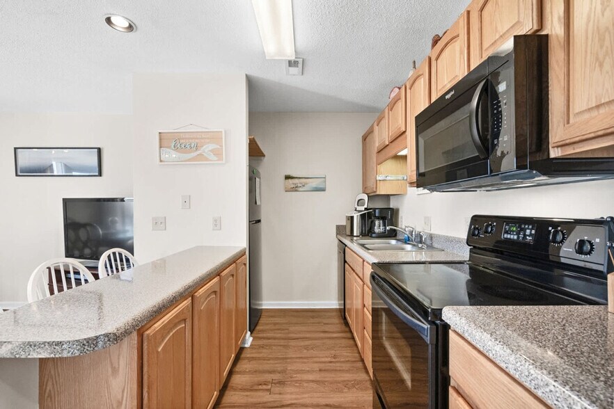 Building Photo - 217 Double Eagle Dr