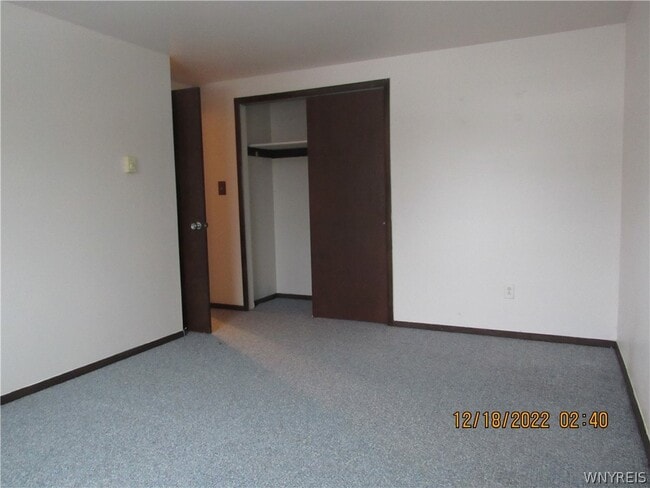 Building Photo - 837 Beach Rd