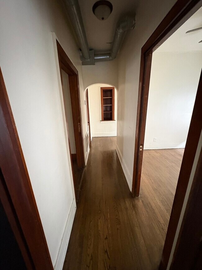 Building Photo - 83 W 15th St