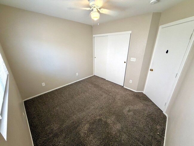 Building Photo - 5712 Viberti Ct