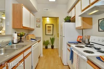 Building Photo - 25335 Budde Rd