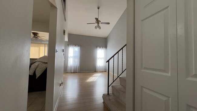 Building Photo - 385 Grissom Ct