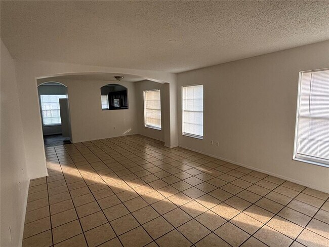 Building Photo - 13301 Fairway Glen Dr