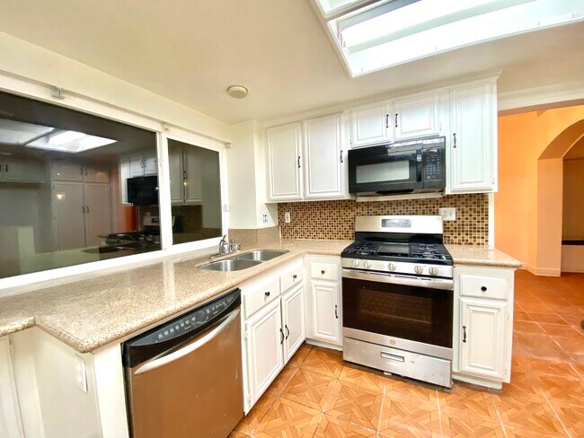 Building Photo - 12900 Pan Am Blvd