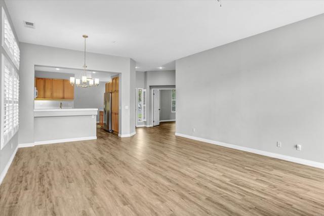 Building Photo - 2318 Fallbrook Pl