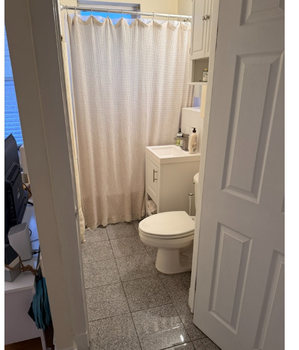 Building Photo - 220 Hanover St