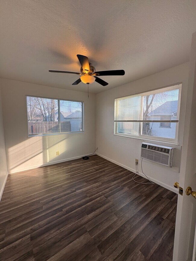 Building Photo - 3730 Ivy St