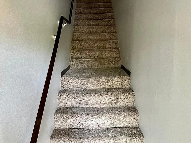 Building Photo - 815 E Mifflin St