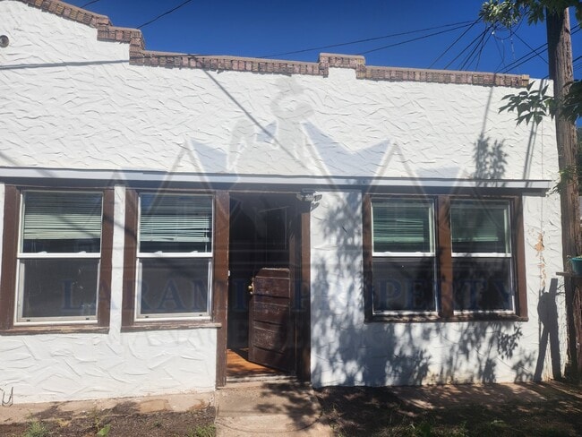 Building Photo - 1 Bedroom 1 Bathroom Apartment