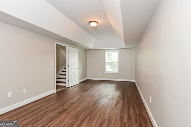 Building Photo - 3823 Refinement Way