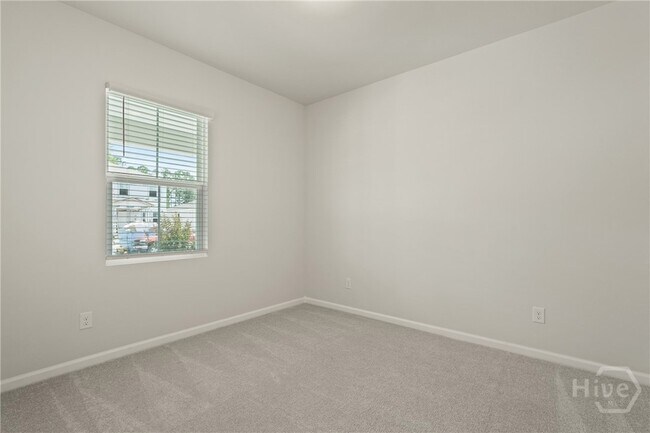 Building Photo - 251 Shade Tree Dr