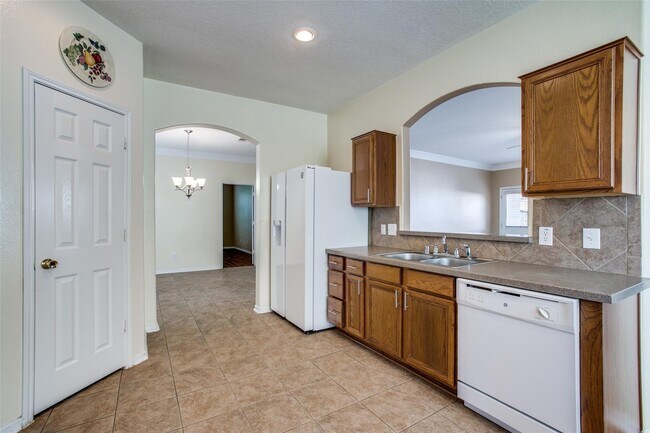 Building Photo - 9907 Valance Way