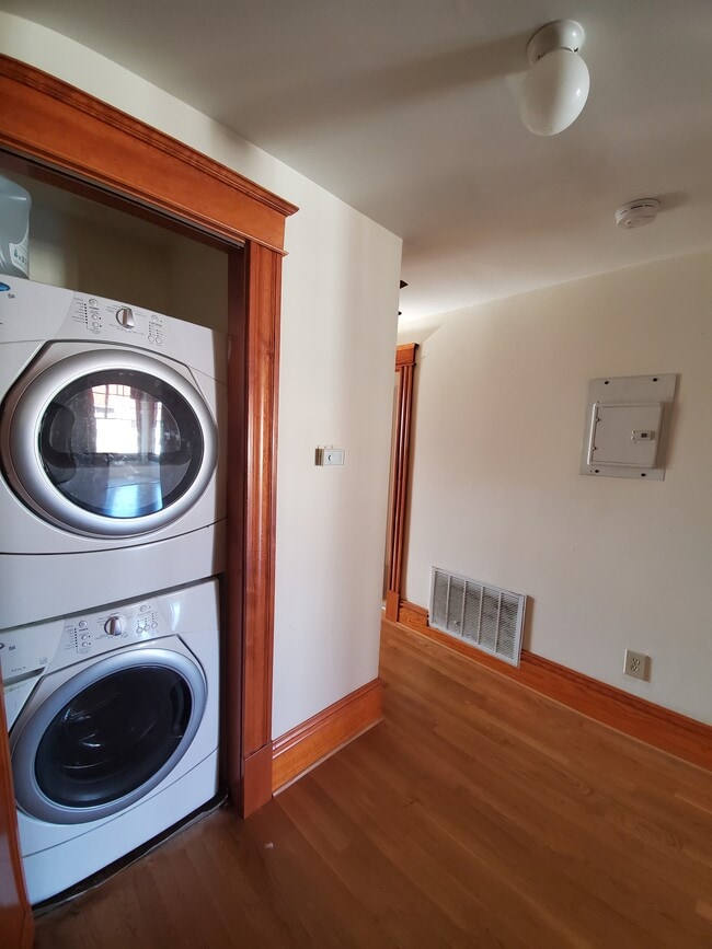 Building Photo - 5788 Pershing Ave