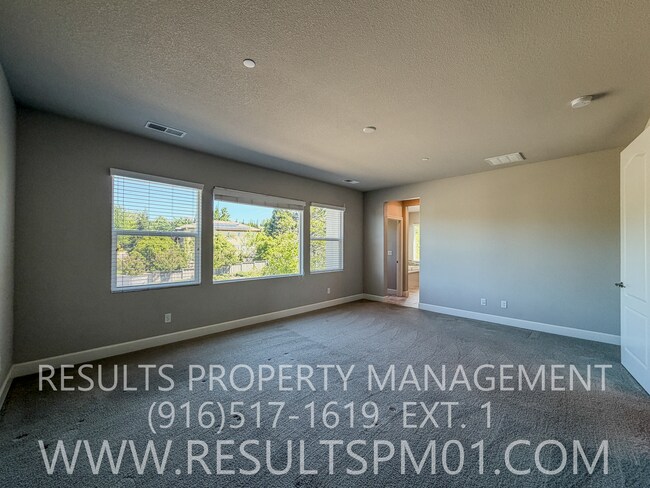 Building Photo - Beautiful Spacious El Dorado Hills Home in gated community