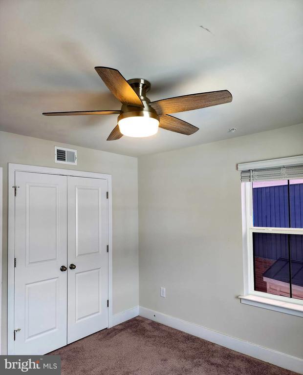 Building Photo - 11532 Kirkleigh Dr