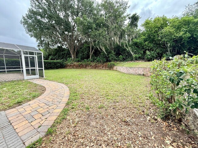 Building Photo - Large and Stunning 2700sqft Newly Renovated 3BR 3BTH!