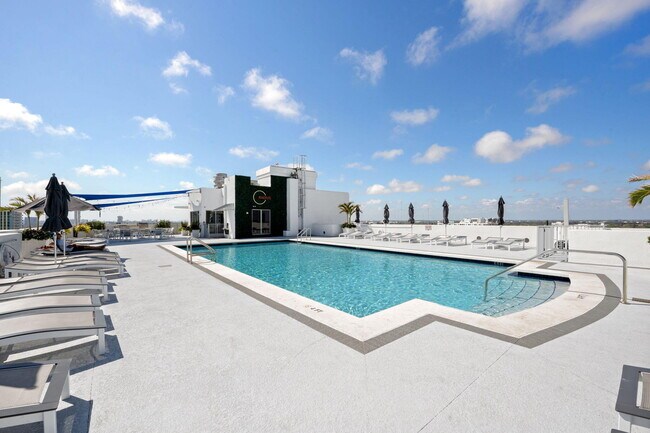 Building Photo - 1830 Radius Dr