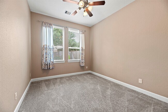 Building Photo - 28706 Hemlock Red Ct