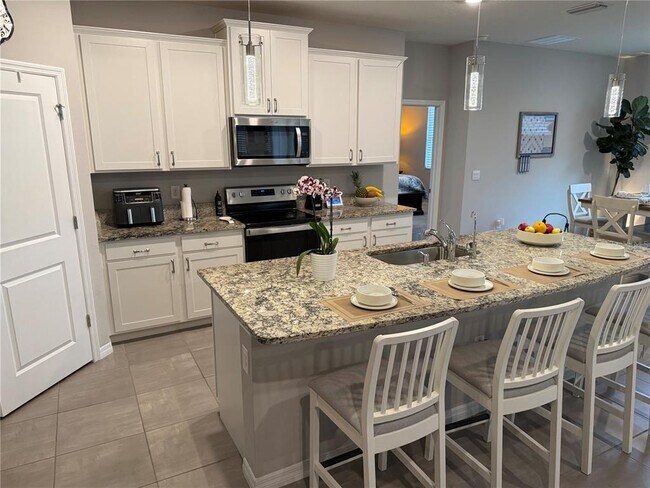 Building Photo - 10437 Laxer Cay Loop