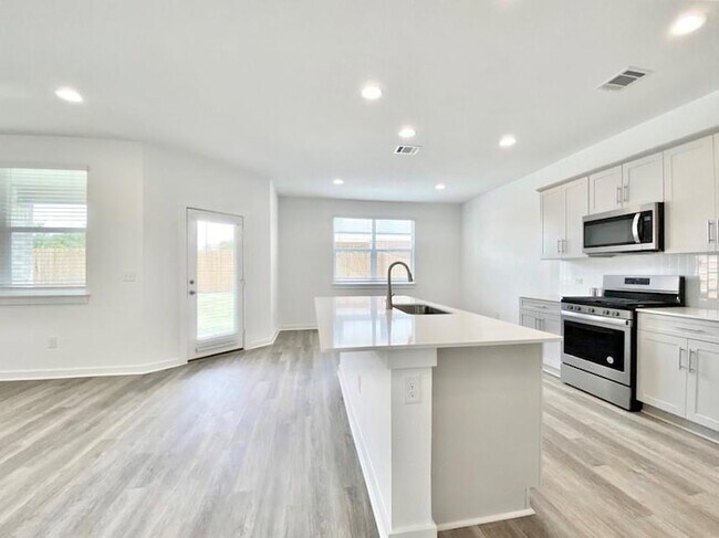 Building Photo - 1861 Bonham Ln