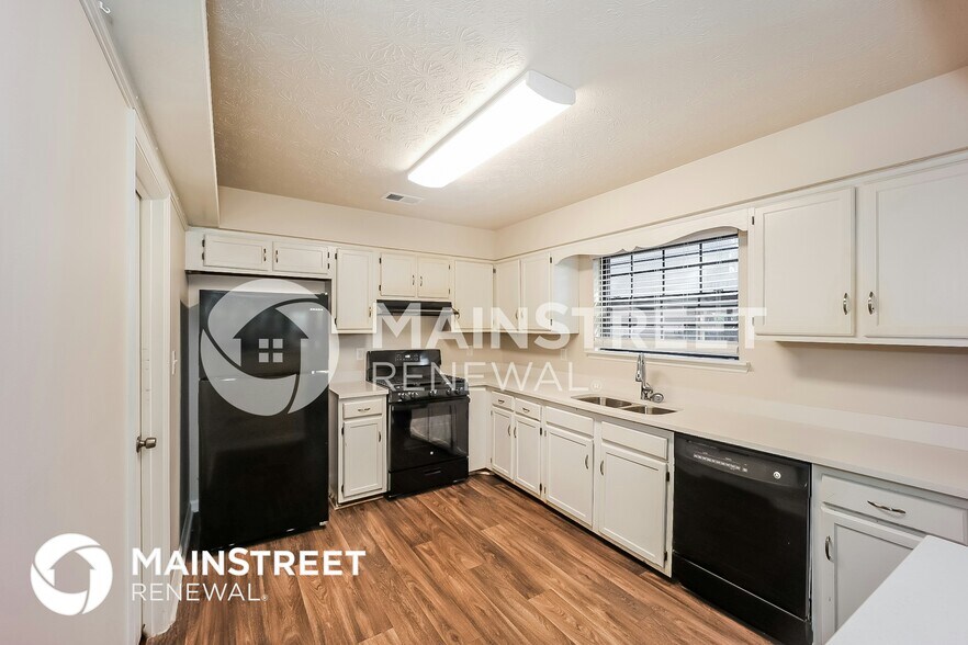 Building Photo - 380 Fleming Ct