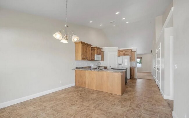 Building Photo - *$200 OFF FIRST MONTH RENT! | BEAUTIFUL 3 bed, 2 bath home in the desirable Summerfield Subdivision