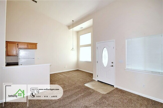 Building Photo - 1294 Mighty Oak Ln