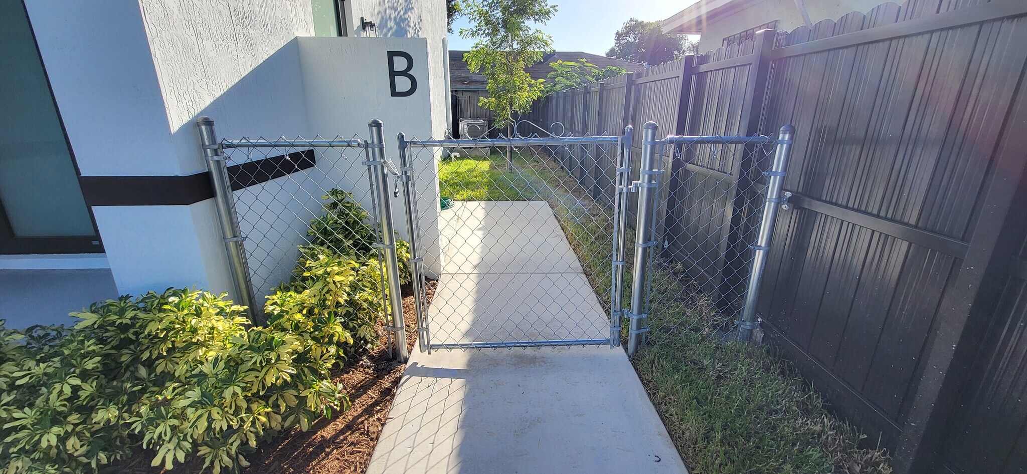 Building Photo - 1313 NW 6th Ave