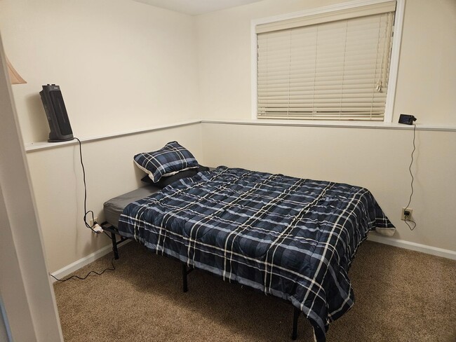 Building Photo - Fully Furnished Split Level Two-Bedroom Home