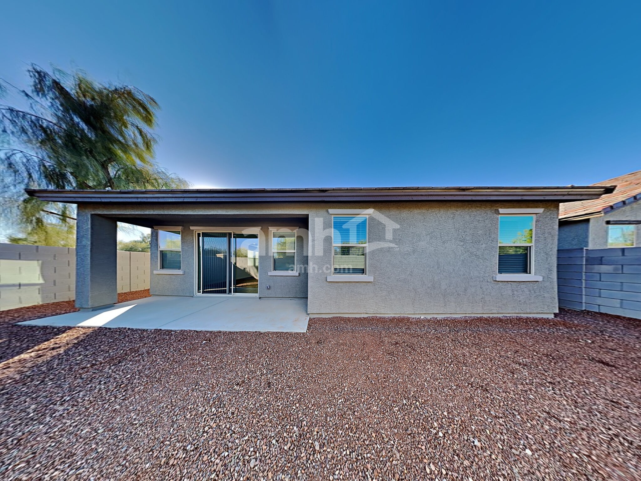 Building Photo - 15068 W Sherman St