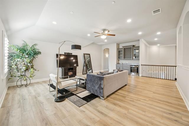 Building Photo - 920 Rhone Ln
