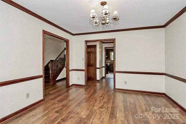Building Photo - 14301 Hackamore Dr