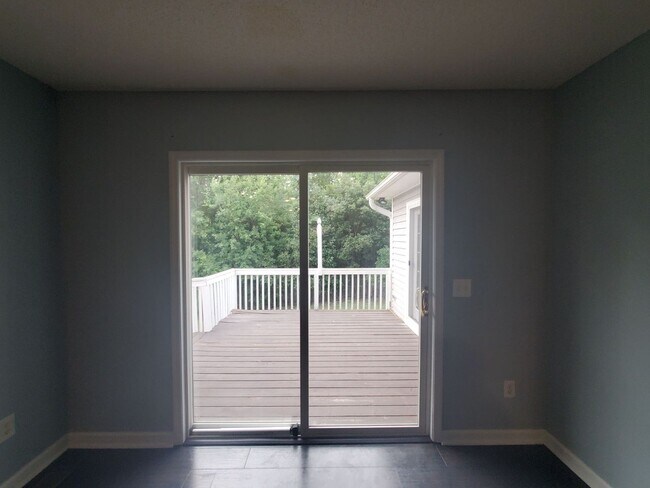 Building Photo - 21 Candler Ct