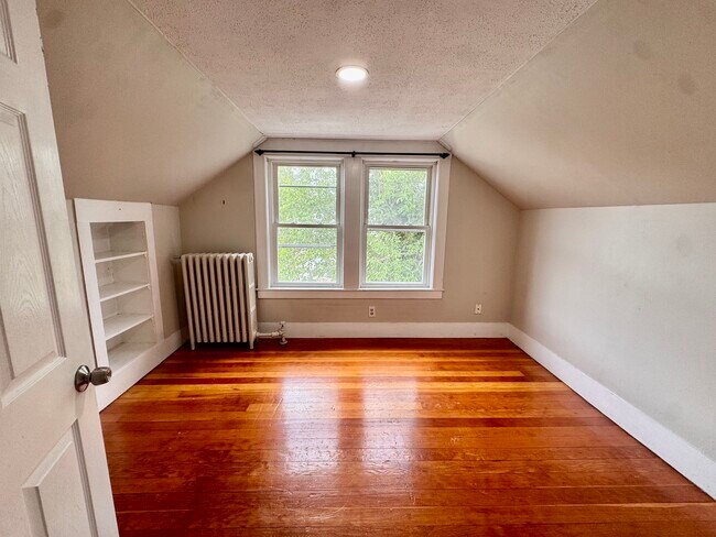 Building Photo - 87 Burget Ave