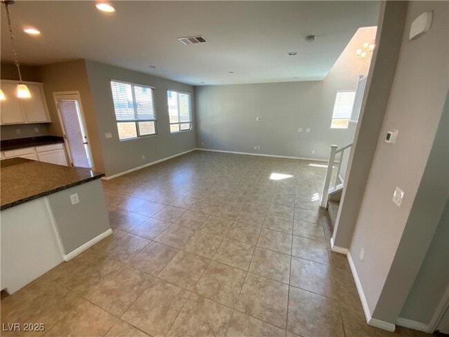 Building Photo - 9726 Canyon Landing Ave