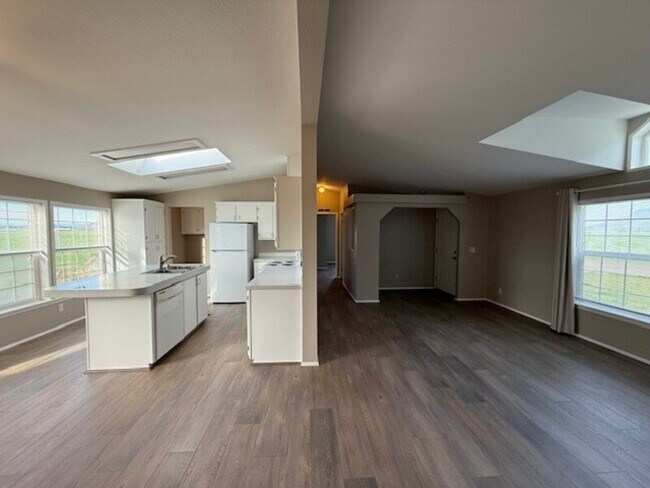 Building Photo - 5556 Rock Rd