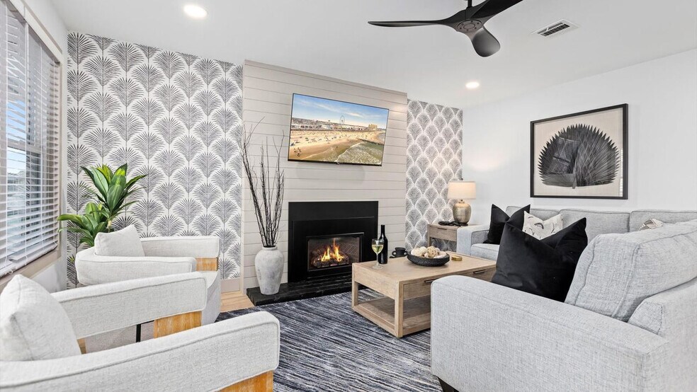 Building Photo - 3136-38 Haven Ave