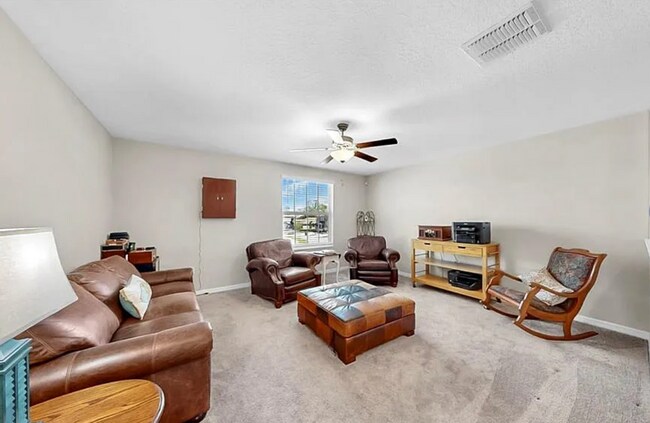 Building Photo - 12841 Wildflower Meadow Dr