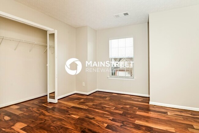 Building Photo - 3 Bedroom Pet-Friendly Home in LOCUST GROVE, GA with Main Street Renewal