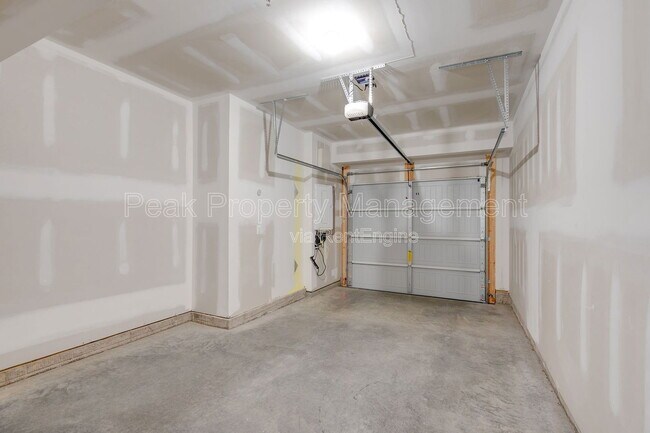 Building Photo - 8010 Wistar Glen Dr