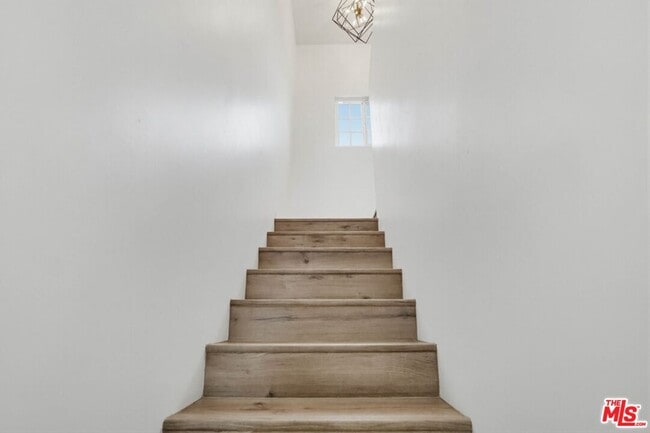 Building Photo - 2200 Easy Ave