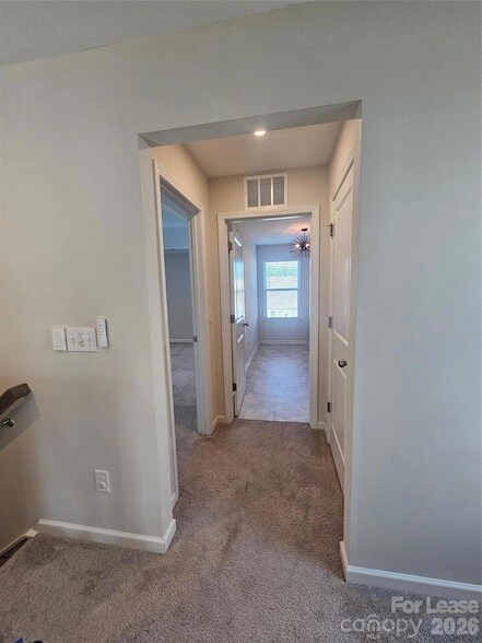 Building Photo - 1237 Scotch Meadows Loop