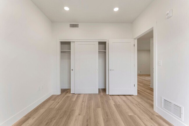 Building Photo - Brand New Modern Apartments at Ascesa