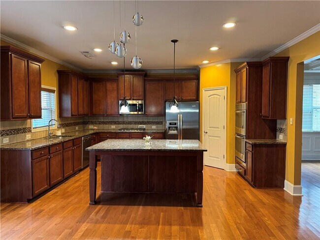 Building Photo - 11355 Shelton Pl