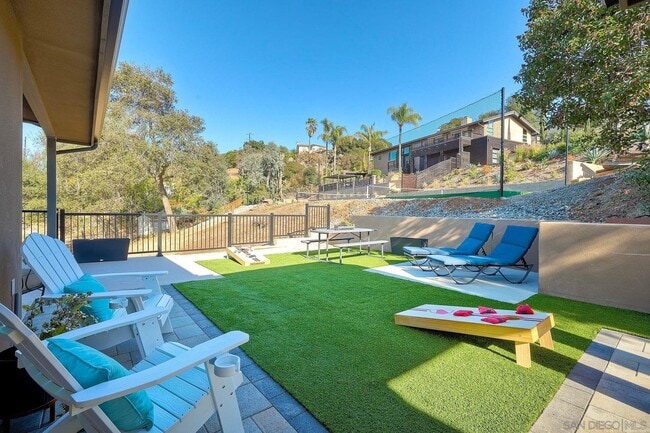 Building Photo - 642 Ranchito Dr