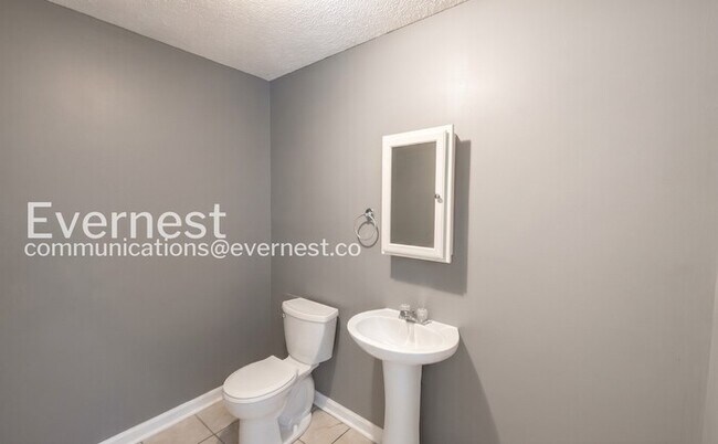 Building Photo - 915 Delmas Ave