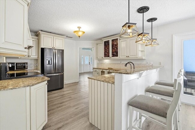 Building Photo - 18 NW 144th Dr