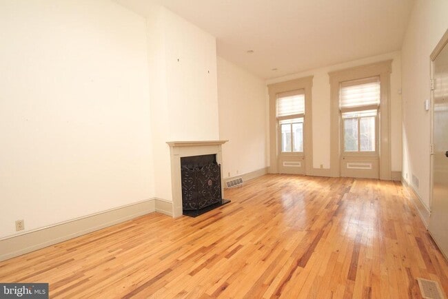 Building Photo - 1513 Green St