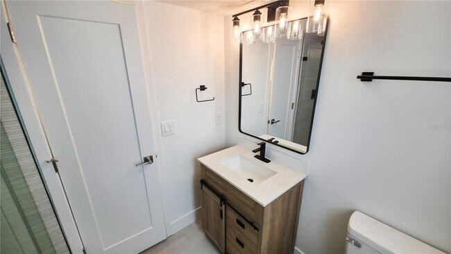 Building Photo - 5039 N Beach Rd